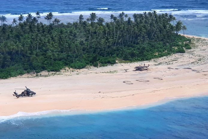 Archiefbeeld. In 2020 werden ook al drie mensen gered van het eiland Pikelot door "SOS" te schrijven in het zand. (02/08/20)