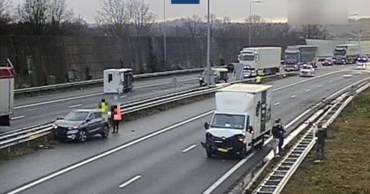 Wéér een ongeluk op de A50 bij Ewijk: file is inmiddels voorbij.