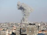 L’armée israélienne bombarde intensément l’est de Rafah et confirme préparer une opération “terrestre”