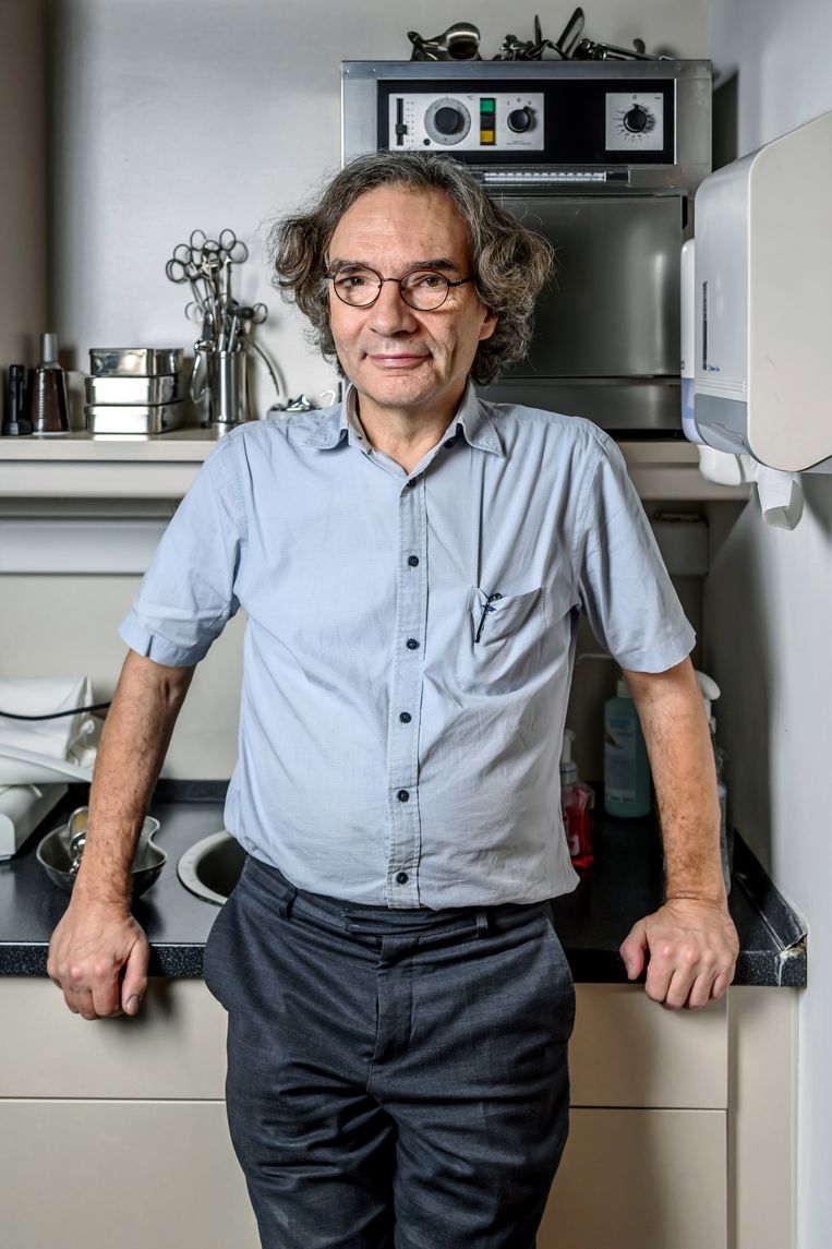 ‘Ik troost me met de gedachte: wie één mens redt, redt de mensheid.’ Beeld Geert Van de Velde
