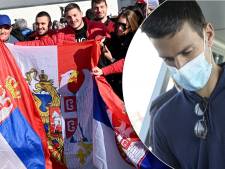 Novak Djokovic door aanhang als held onthaald na landing in Belgrado