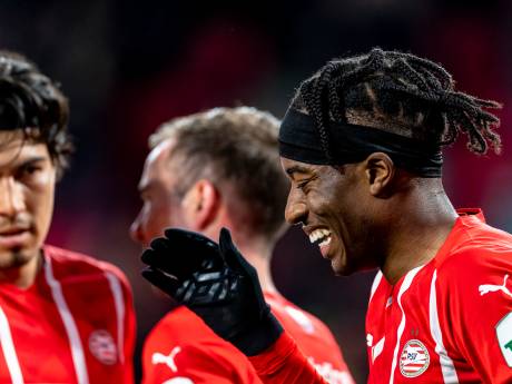 PSV heeft geen kind aan NAC en plaatst zich voor halve finales bekertoernooi