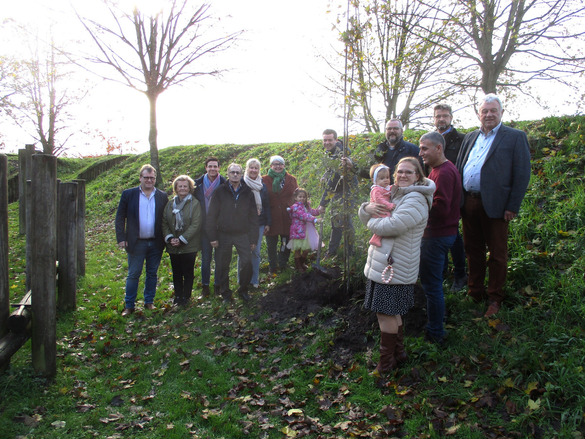 Gezinsbond Eernegem organiseert voor de 22ste keer een Boomplantdag