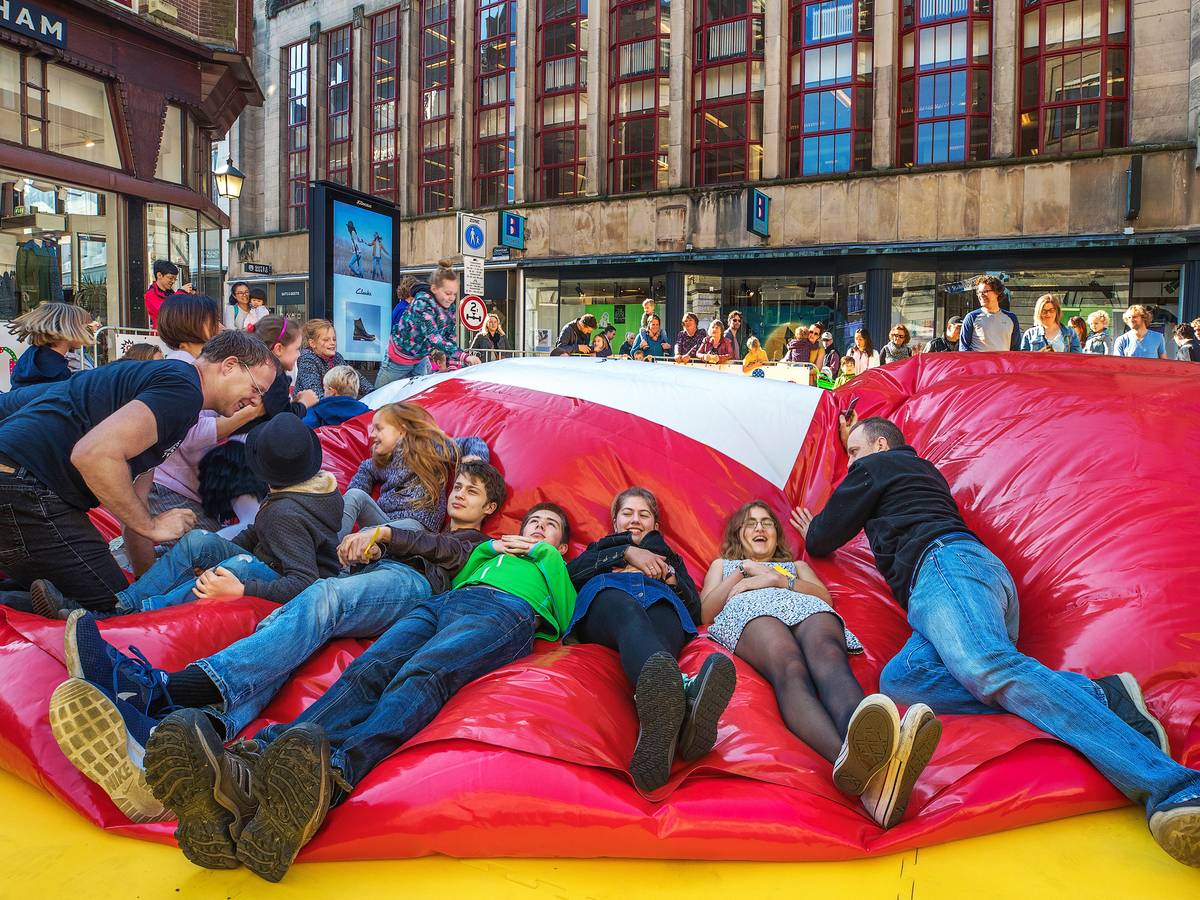 Op weg naar de langste en hardste scheet van de wereld | Utrecht | AD.nl