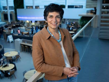 ASML’er Helen is een boegbeeld voor diversiteit en inclusie: ‘Zorgen dat mensen zich blij en trots voelen’