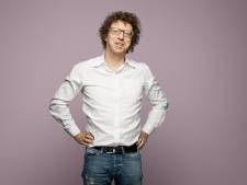 Arnon Grunberg drinkt paar glazen wijn per dag: ‘Maar dronken word ik niet’