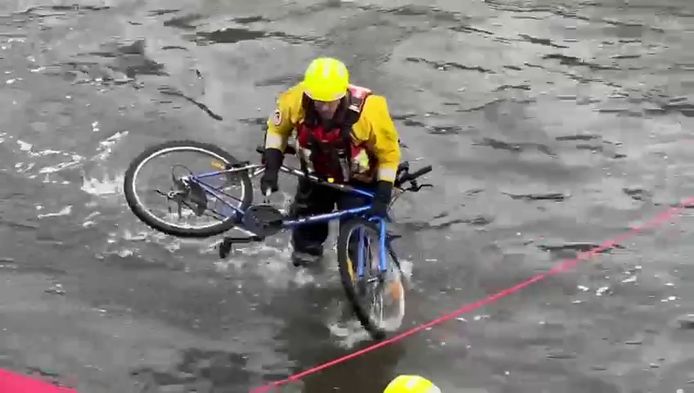 De fiets van I.K. werd donderdag gevonden bij een sluis in Zemst.