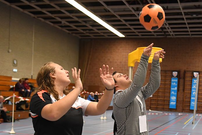 Deelnemers konden uitproberen welke tak van sport of spel het best bevalt in Cuijk tijdens de Sport en Spel Carrousel.