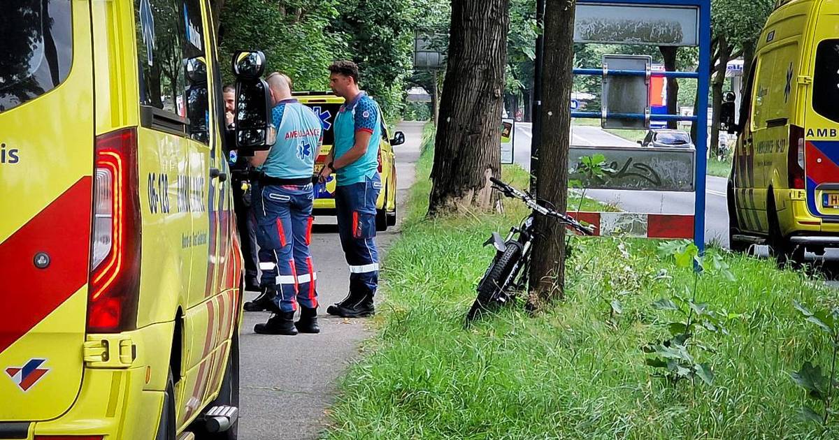 Voetganger en mountainbiker gewond bij botsing in Apeldoorn.