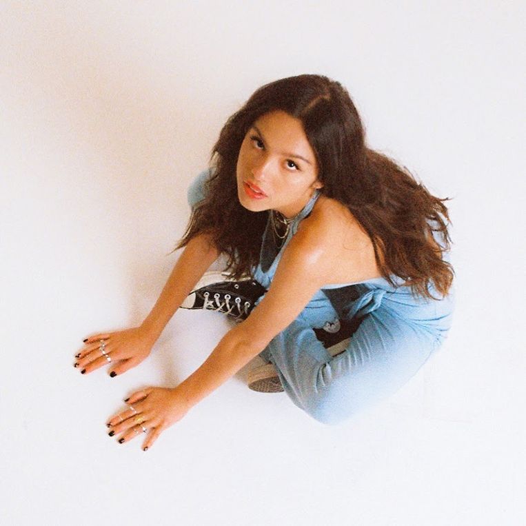 Olivia Rodrigo Beeld rv