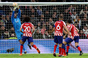 Courtois stond pal op een zware vrije trap van Griezmann.