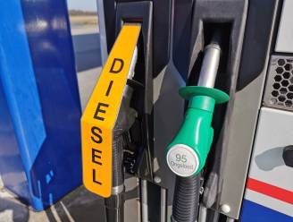 Betalen we ons binnenkort blauw aan de benzinepomp? "Optimisme zal olieprijs doen stijgen, maar er zijn nog veel andere factoren die meespelen"