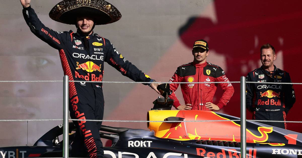 Casquette de F1 Formule 1 signée par Alain Prost