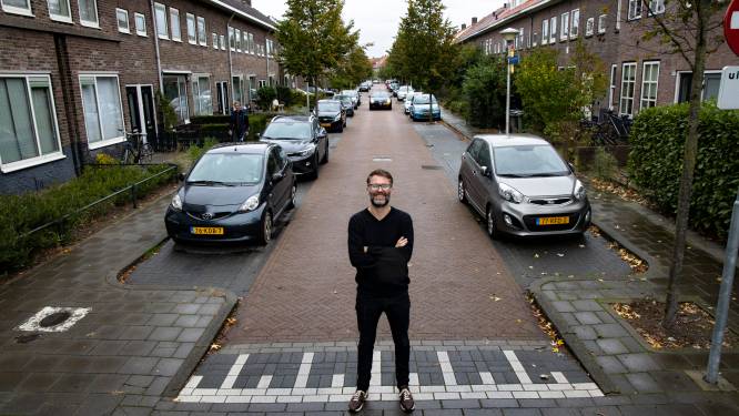 In de Pioenroosstraat in Eindhoven: Waarom ik bij iedereen in mijn eigen straat op bezoek ga