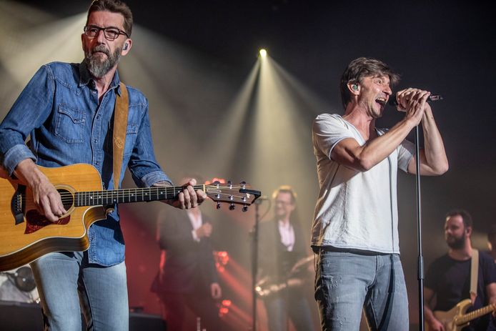 Clouseau in 2019 op het Rijvers Festival. Ook toen ging het dak er af.