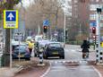 De poller op de Ambachtsweg in Wateringen is naar beneden voor verkeer in de richting van Den Haag.