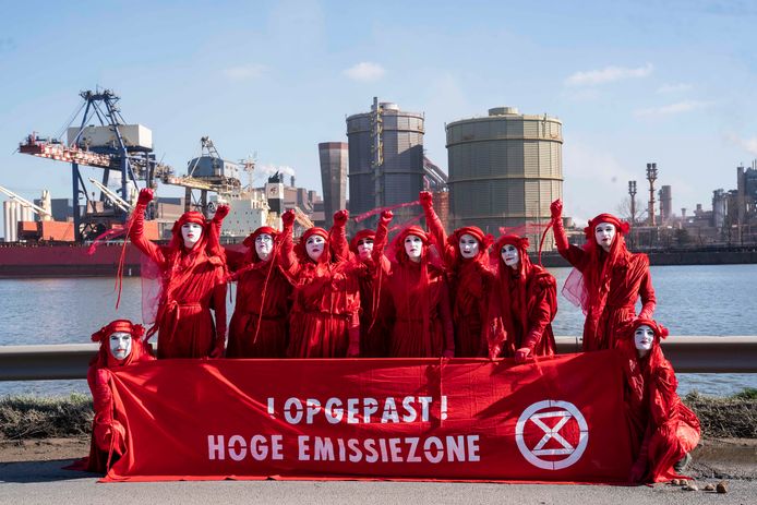 Extinction Rebellion voert actie in de Gentse haven