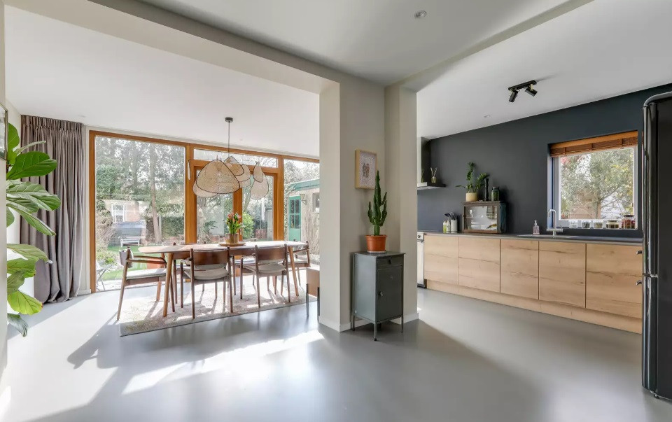 Kopen zonder Kijkenstel Alex en Pien zet vlak na verhuizing stulpje te koop voor 5 ton Foto