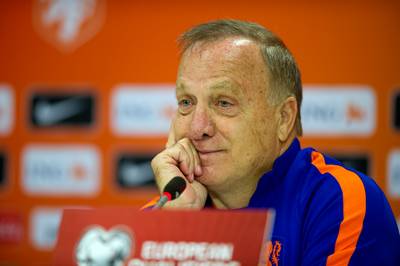 Advocaat kiest voor Pröpper: 'Sneijder was niet in beste vorm'