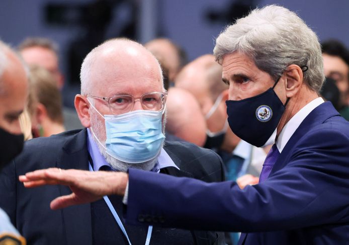 Eurocommissaris Frans Timmermans met de Amerikaanse klimaatgezant John Kerry.