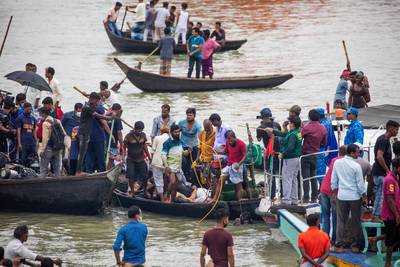 Boot kapseist in Bangladesh, zeker 23 doden