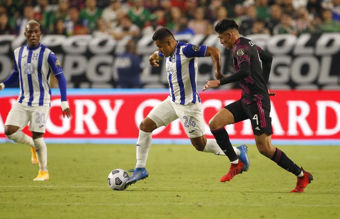 Edson Álvarez in duel met Honduras.