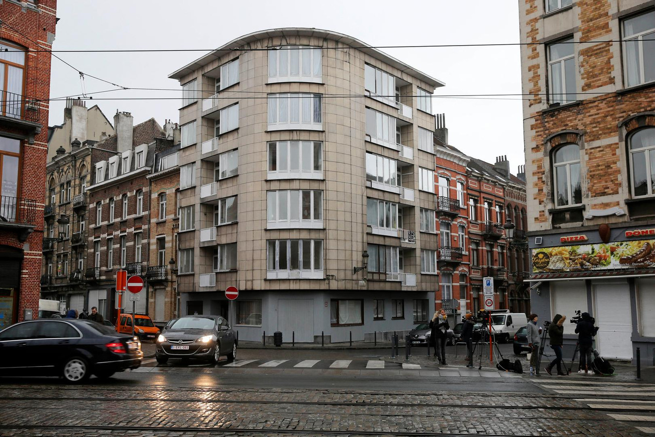L'appartement de la rue Max Roos à Schaerbeek a servi de laboratoire à explosifs pour les attentats du 22 mars à Bruxelles. Comme d'autres planques, il était loué au nom de Bakkali