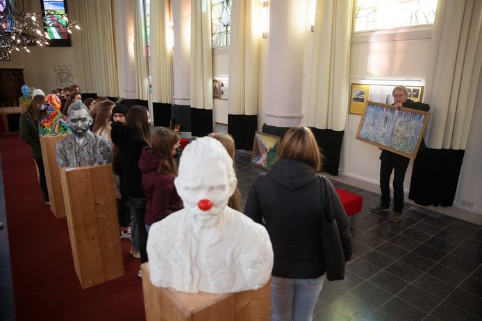 De leerlingen van het KSE kregen uitleg over het project ‘Cirkel van het Leven’
