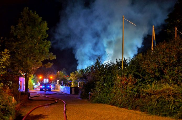 Brand camping Mattenburg, Nieuw-Vossemeer