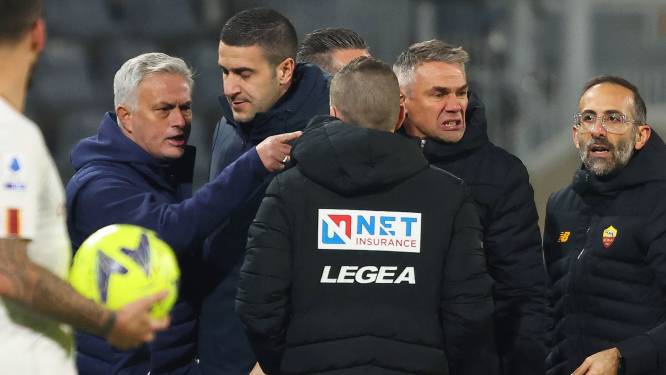 “Vierde ref zei dat ik me met eigen f*cking zaken moest bemoeien”: José Mourinho pakt alweer rood en wil arbitrage voor rechtbank