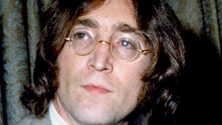 In het museum zijn onder andere foto's van John Lennon te zien. Beeld AP