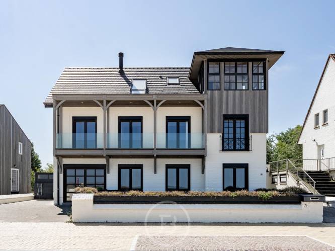Kijk binnen in de 10 meest exclusieve huizen die nu te koop staan: “Deze villa op de dijk in Zeebrugge staat geprijsd tussen de drie en vier miljoen euro”
