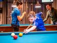 Sverre Dappers (9) op een trainingsavond van de jeugdbiljarters van BV Royal in Heeswijk.