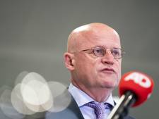 Grapperhaus wil doxing strafbaar stellen: maximaal jaar cel voor intimidatie door delen privégegevens