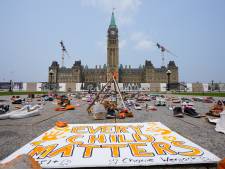 Demonstranten eisen onderzoek naar inheemse internaten Canada