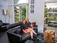 Eveline (54) en Hans (58) lieten droomhuis bouwen in Puttershoek: ‘Gevoel van vrijheid is onbetaalbaar’