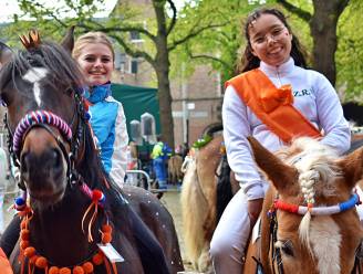 Feesten, ringrijden en gezelligheid: zo geniet Middelburg van Koningsdag