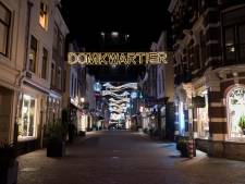 Van stadswandeling tot kerstslingers knutselen: zo maak je er tóch nog een feestelijke kerst van