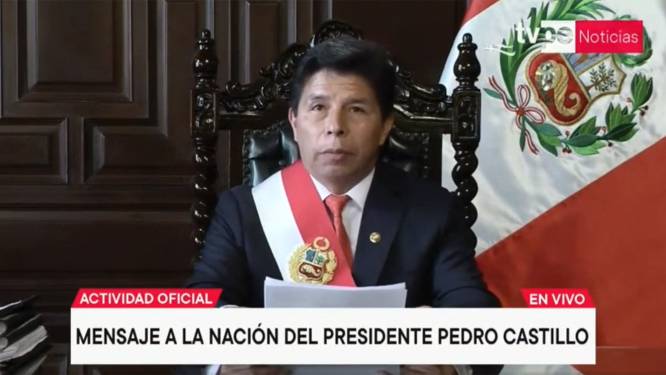 Peruaanse president afgezet én gearresteerd omdat hij macht niet wilde afstaan