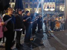 'Sing Along Flashmob Party' zingt in de Gentse straten én krijgt zelfs de beiaardier mee