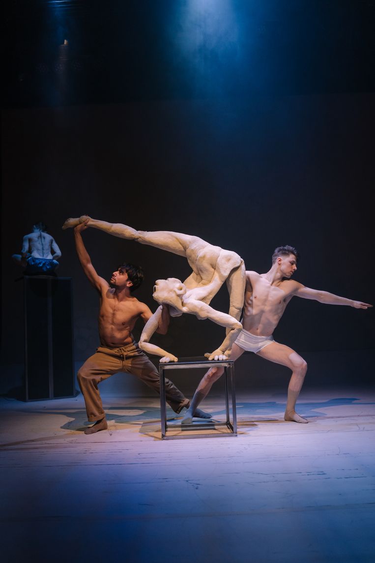 Zino Snel en Conni Trommlitz in Sonatinas 4 Feet van Duda Paiva Company en Fractal Collective i.s.m. Korzo Beeld Sjoerd Derine