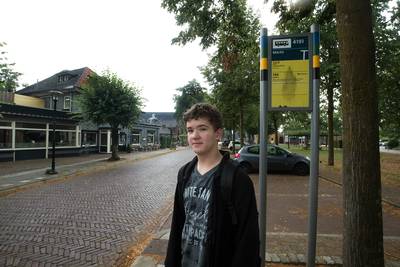 Scholieren de dupe van vakantiedienstregeling, Kas (14) uit Zelhem komt dagelijks te laat op school