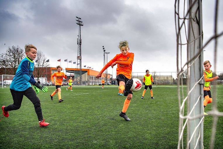 Cruijff leeft voort in Volendam: je moet niet alles dood coachen - Volkskrant