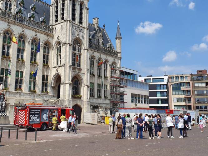 Nieuwe stadhuisvleugel even ontruimd na loos alarm: “Mazoutgeur in gebouw”