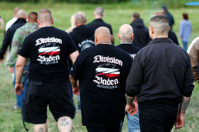 Foto uit juli 2017: bezoekers van een rechts-extremistisch muziekfestival in Themar, in de Duitse deelstaat Thüringen.