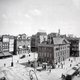 Zoek de verschillen: Nieuwezijds Voorburgwal in 1867 en in 2022
