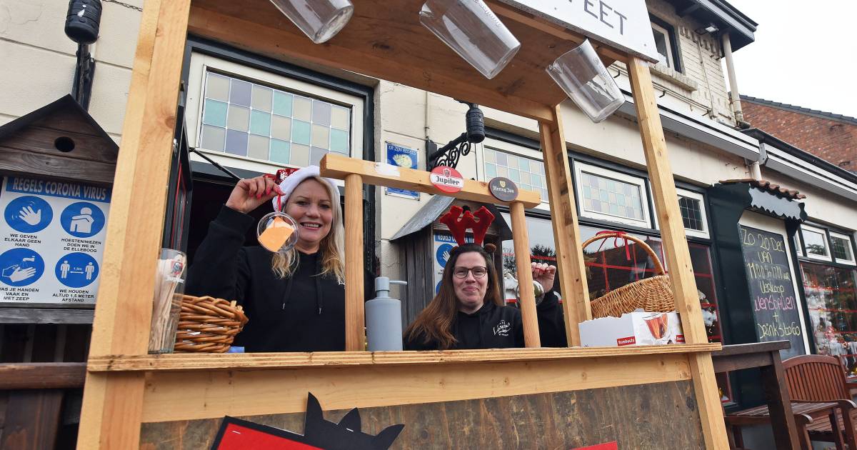 Wensbomen bij café Lazarus in Sint Jansteen: ‘Dat de kroeg maar snel weer open mag’