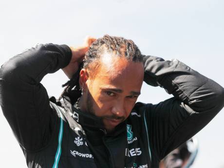 Lewis Hamilton zit in de piepzak na nieuwe aanval Max Verstappen: ‘Ik denk dat ik nu overal moet winnen’