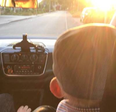 Oude man wacht anderhalf uur op taxi die niet komt