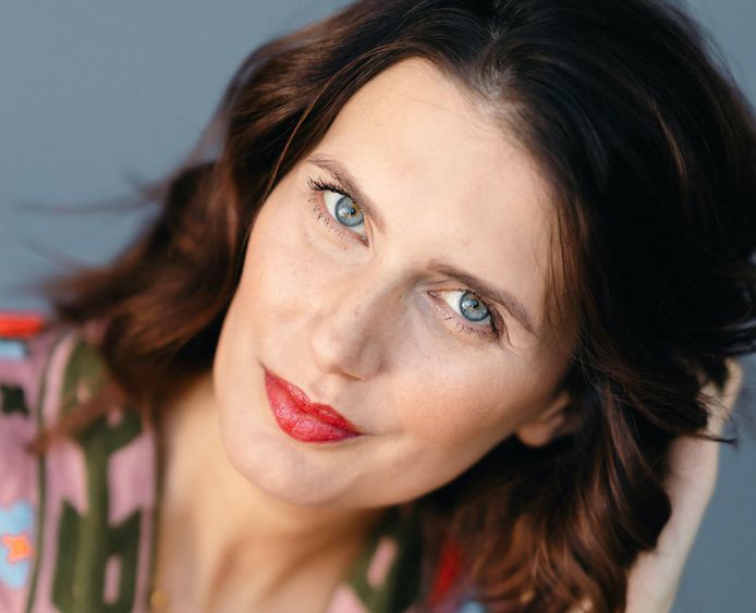 Lara Switten. Dit beeld is de laatste pagina uit Lara’s boek: Lara. Over de liefde, de lichtpuntjes en de levenslust van een mama die lijdt aan kanker.